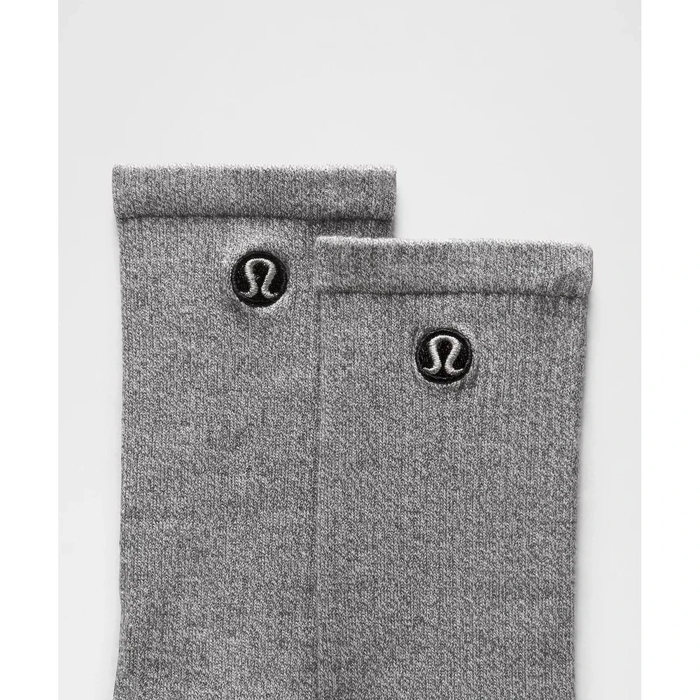 Lululemon-Unisex Daily Essential Crew Socks 3 Pack-Size Medium